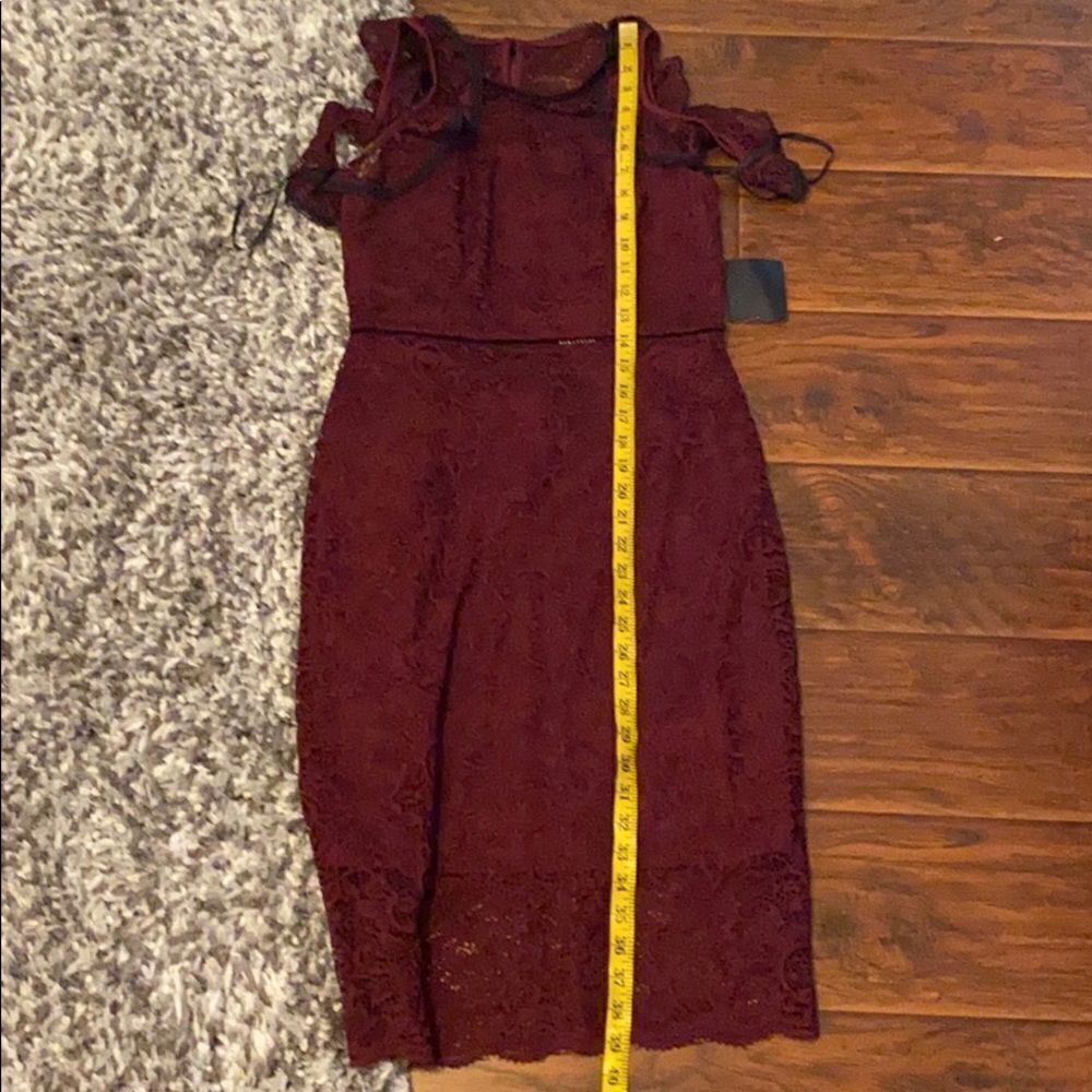 Bebe Lace Cold Shoulder Midi Ruffle Dress Modern Event Party Special Occasion - Picture 12 of 13